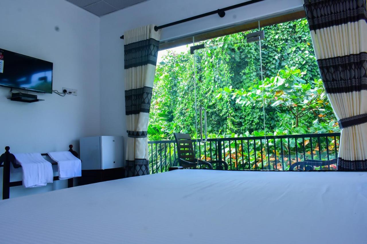 Minuri Villa Hikkaduwa Extérieur photo